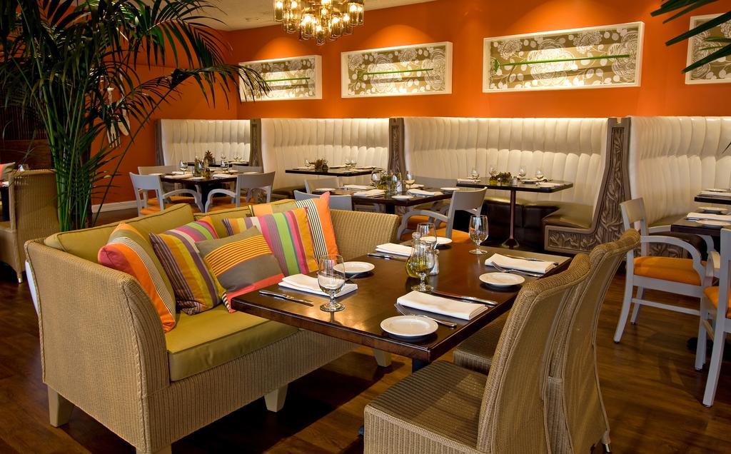 Inn At The Commons Medford Bagian luar foto