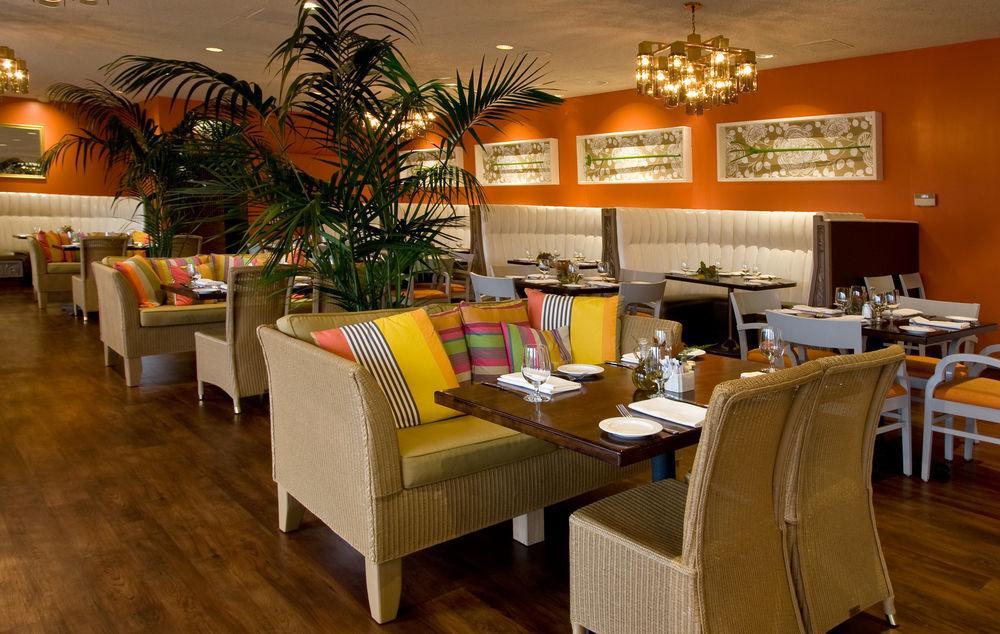 Inn At The Commons Medford Bagian luar foto
