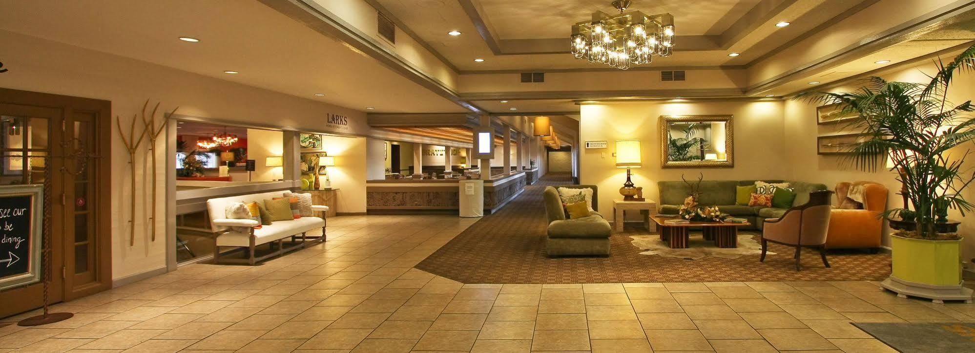 Inn At The Commons Medford Bagian luar foto