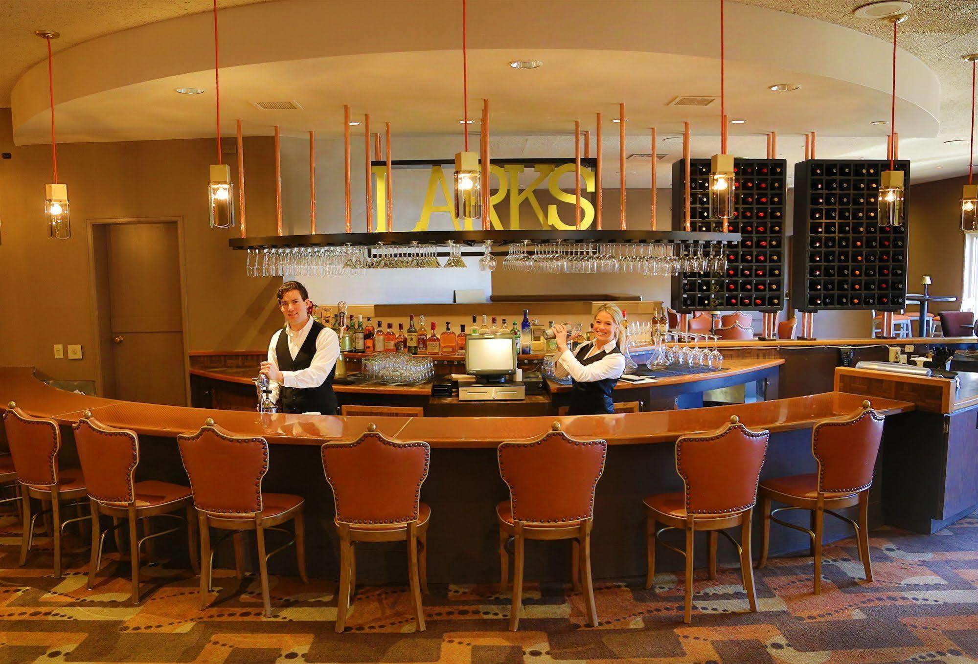 Inn At The Commons Medford Bagian luar foto